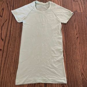 Lululemon Swiftly Tech short sleeve 2.0